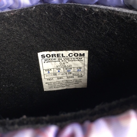 Lavender Polar Bear Sorel Snowboots - Picture 3 of 4